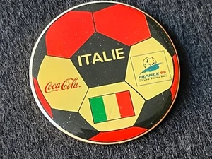 PIN PINS ENAMEL WORLD CUP 98 1998 FOOTBALL SOCCER COCA COLA ITALIE DORE - Picture 1 of 1