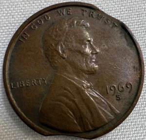 1969 s Rare Double Clipped Planchet Mint Error! Clips At K-1 & K-6:30 - Picture 1 of 2