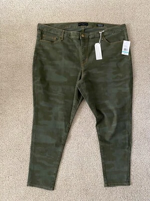 Pantalones de mezclilla ajustados sociales al tobillo Sactuary $89 20W tiro estándar prosperidad camuflaje nuevos con etiquetas Foto 1 de 4