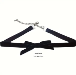 Elegant black Velvet Bow Choker necklace, minimalist vintage style  - Picture 1 of 2