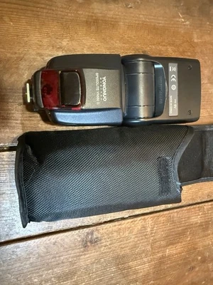 Yongnuo Digital Speedlite YN560-II Shoe Mount Camera Flash - Image 1 of 4