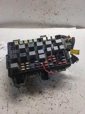 Fuse Box Engine ID 25906446 Fits 05-09 MONTANA 1363268 - Image 1 of 4
