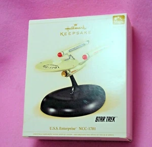2006 Hallmark STAR TREK USS ENTERPRISE NCC-1701 Christmas Ornament NIB - Picture 1 of 3