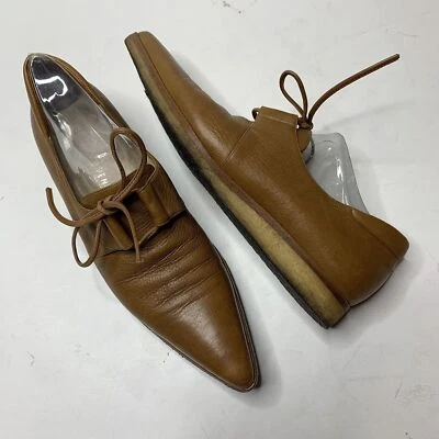 Zapatos de cuero Bottega Veneta marrón punta puntiaguda hechos en Italia para mujer talla 7,5 Foto 1 de 4