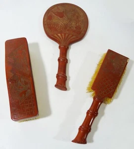 Vintage 3-Piece DRESSER VANITY SET Mirror 2 Brushes BAKELITE Asian Motif - Picture 1 of 7