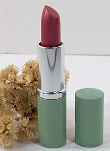 NUEVO TUBO VERDE💋Clinique lápiz labial diferente baya esmaltada tamaño completo hecho en Canadá - Imagen 1 de 6