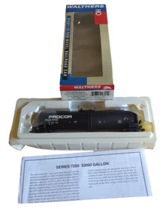 HO Walthers 932-7264 Procor 54' 23,000 Gal Funnel Flow Tank Car PROX 74128 RTR - Picture 1 of 12