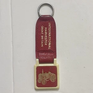 CAR KEYCHAIN OLD PLASTIC ERA VTG INTERNATIONAL HARVESTER GREAT BRITAIN - Picture 1 of 4