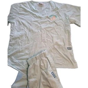 UA Butter Soft Scrubs set Top And Pants Womens M Mint Green Cabbage Patch Kids - Picture 1 of 8