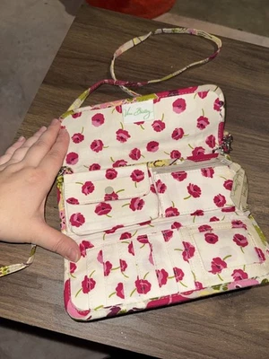 Vera Bradley Make Me Blush Crossbody Clutch Purse Bag Magnetic Trifold ID Card - Image 1 of 4