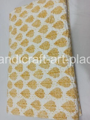 Edredón Village Indian estampado de bloques a mano con colcha Kantha tamaño king amarillo Foto 1 de 4