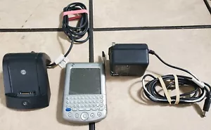 Palm One Tungstène C avec support de charge, câble TESTÉ et FONCTIONNE ! - Photo 1 sur 2