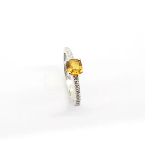 Anillo De Oro Blanco Con Zafiro Amarillo Y Diamantes - Imagen 1 de 1