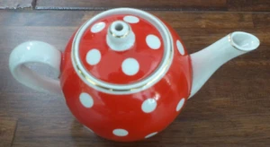 VINTAGE RUSSIAN PORCELAIN POLKA DOT TEAPOT with GOLD TRIM - Picture 1 of 8