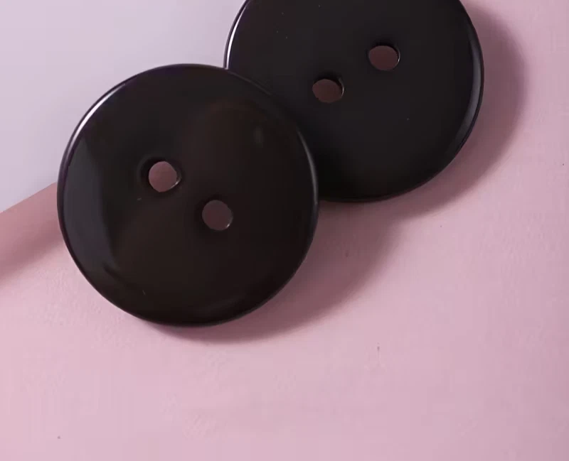 10pcs Res Ipsa Loquitur Melbourne - 15mm Round Black Resin Buttons - Image 1 of 1