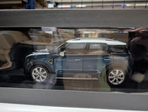 1:18 Mini Cooper S Countryman F60 Island Blue/ White 80432447940 Brand New - Picture 1 of 3