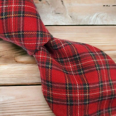 Elegante corbata a cuadros roja GAP para hombre en excelente estado, lana y rayón. Foto 1 de 4