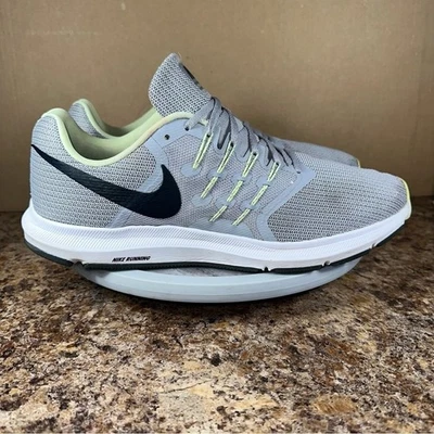 Nike Sneaker Run Swift Running Shoes Mens Size 13 Wolf Grey Sneakers 908989 008 - Image 1 of 4