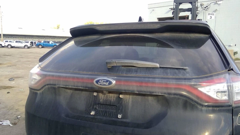 Tail Light Sport Liftgate Mounted Center Fits 15-18 EDGE 5204454 - Image 1 of 3