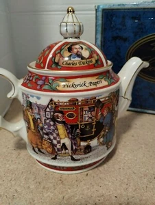 Charles Dickens Sadler England Pickwick Papers Teapot - Picture 1 of 8
