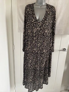 Very Size 22 Brown And Black Pattern Stretchy Material, V Neck Middi Dress - Picture 1 of 7
