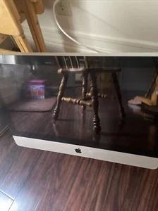Apple iMac A1311 21.5" Desktop MC309LL/A (May, 2011) - Picture 1 of 8