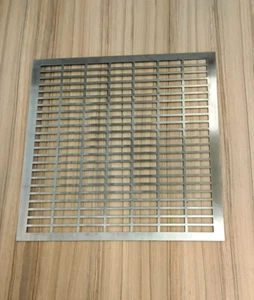 Edelstahl Lüftungsgitter 420 mm x 420 mm x 2 mm - Bild 1 von 3