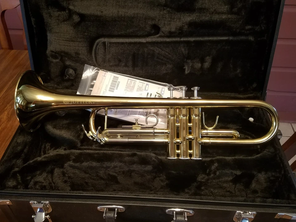 Trompeta Jupiter JTR700 Serie Estándar Student Bb Foto 1 de 1