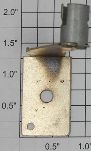 Lionel 717-47 Lamp Socket and Bracket Assembly (10) - Picture 1 of 3