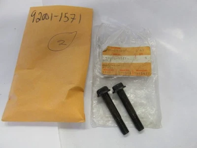 Nuevo de Lote Antiguo Kawasaki 1982 1983 KZ550 GPz550 TRIPLE PERNO DE ÁRBOL VENDIDO COMO 2 92001-1571 Foto 1 de 2