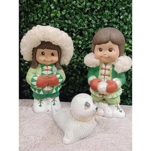 Statuine bambini invernali in ceramica dipinte a mano vintage con sigillo simpatiche decorazioni natalizie - Foto 1 di 10