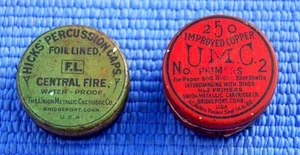 2 Dosen: Vintage UMC 250 Primer Union Metallic Cartridge & Hick's Tin - Bild 1 von 6
