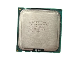 🔥🔥Intel Pentium Dual-Core E5200 2.5GHz 2-Core LGA775 Desktop Processor SLB9T - Picture 1 of 2
