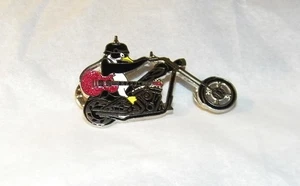HARD ROCK CAFÉ REGGI PENGUIN CHOPPER BICICLETA MOTOCICLETA CASCO GUERRA PIN PERSONAL LE100 - Imagen 1 de 4