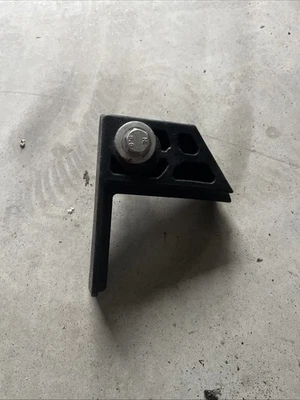 Abrazadera de retención de batería OEM NUEVA 2020-2024 Chevrolet GMC 84496064 Foto 1 de 2