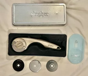 Gingher Silver 45mm Rotary Cutter 3 Blades Right Hand Sew Fabric Quilt Tool +Tin - Picture 1 of 7
