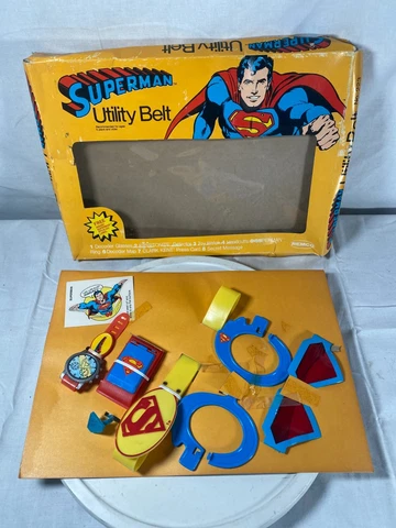 Rare VINTAGE 1979 REMCO Superman Utility Belt Kryptonite Dectector Hand Cuffs Cover