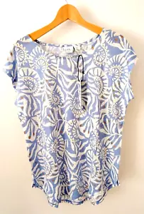 NWT NICOLE MILLER 100% Linen Tee Shirt Top Blue Flower Print Short Sleeve Sz M - Picture 1 of 5