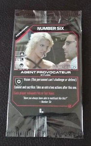 BATTLESTAR GALACTICA SEASON 2 Insert Card Tricia Helfer Number 6 Trading Cylon - Foto 1 di 2