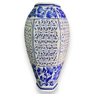 Large 13.5 Chinese Blue White Porcelain 6-Sided Open Hole Potpourri Incense Vase - Picture 1 of 12