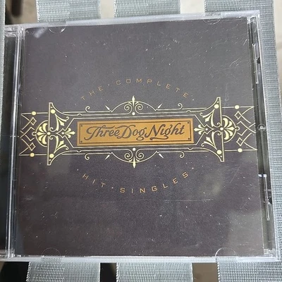 Complete Hit Singles by Three Dog Night CD Mint Condition Combined Shipping  Foto 1 de 4