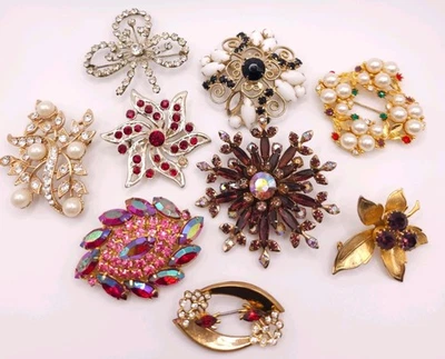 Stunning VTG LOT RHINESTONE BROOCH   BLACK AB, PINK, BLUE Milk Glass  - Image 1 of 4