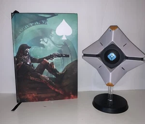 PREOWNED 2018 Bungie DESTINY 2 GHOST VINYL 7” FIGURE AND CAYDE-6 JOURNAL - Picture 1 of 9