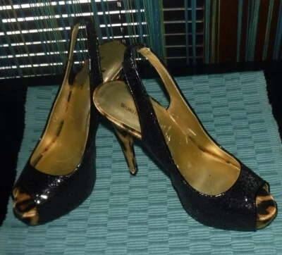 Worthington Black Stilleto Animal Print Heels  peep toe Size  5 - Image 1 of 4
