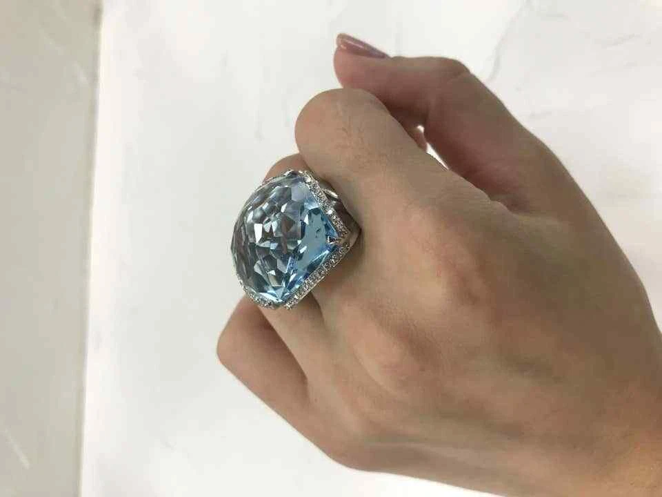 Handmade Huge Very Clear 23.56CT Blue Topaz With Shiny CZ Fashion Party Ring - Image 1 of 4