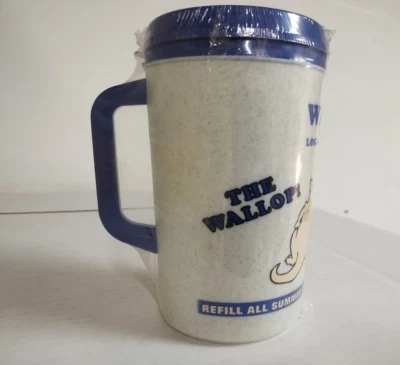 Caneca de viagem vintage com isolamento térmico Aladdin. Refrigerante de café Wally's Truck Stop 34 oz - Imagem 1 de 4