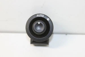 #9121 Land Rover Discovery 2008 RHD Wing Mirror Switch XPB 500180 - Picture 1 of 4
