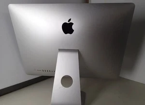 Apple iMac Retina 4K, 21.5-inch, Late 2015 Intel Quad Core i7, 3.3GHz) - Picture 1 of 2