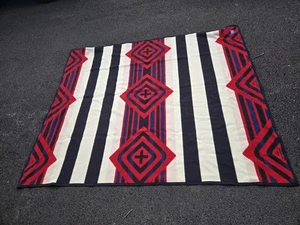 Pendleton Beaver State Robes and Shawls Wool Blanket - Red/Black/Navy/White - Picture 1 of 5