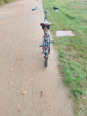Frauen Fahrrad 26Zoll, 3 Gänge, Rot City bike, Gebraucht, Gänge   Gemacht Werden - Bild 1 von 4